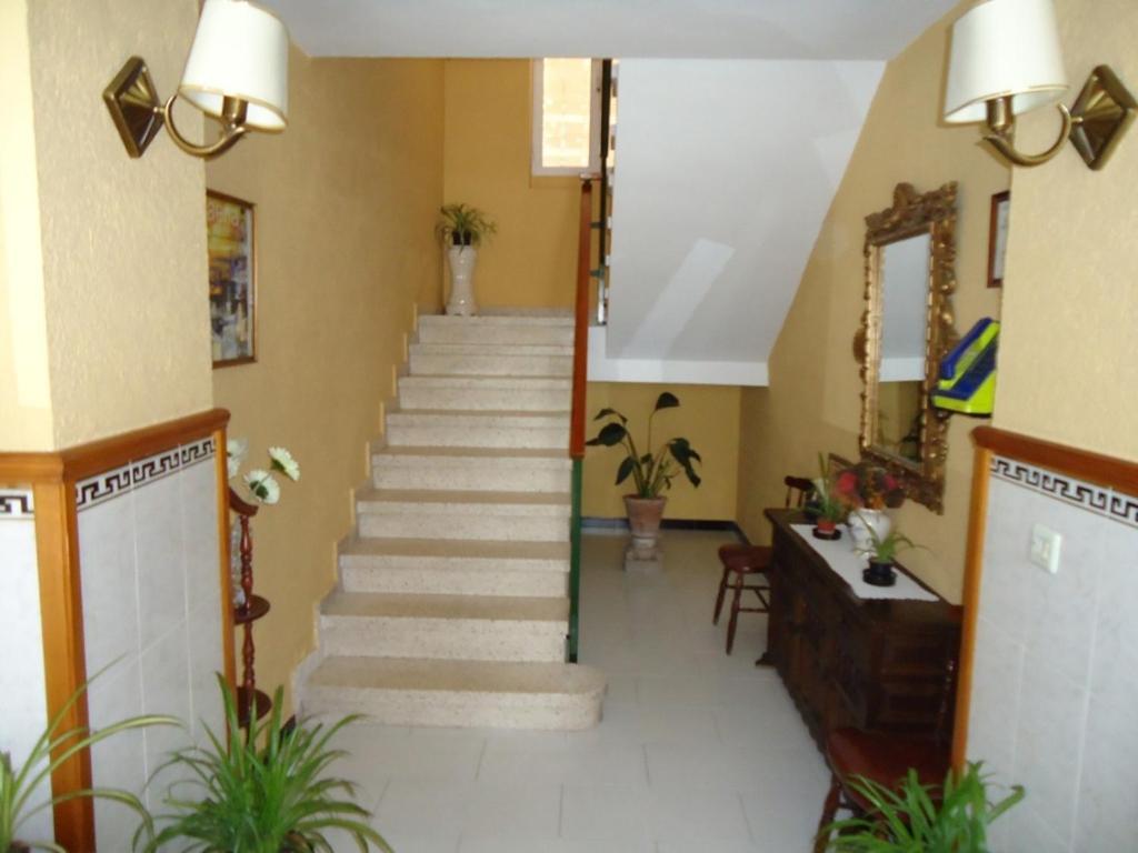 Hostal Los Claveles Baena Exterior foto