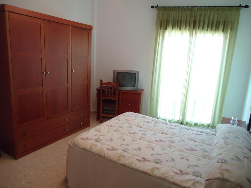 Hostal Los Claveles Baena Quarto foto